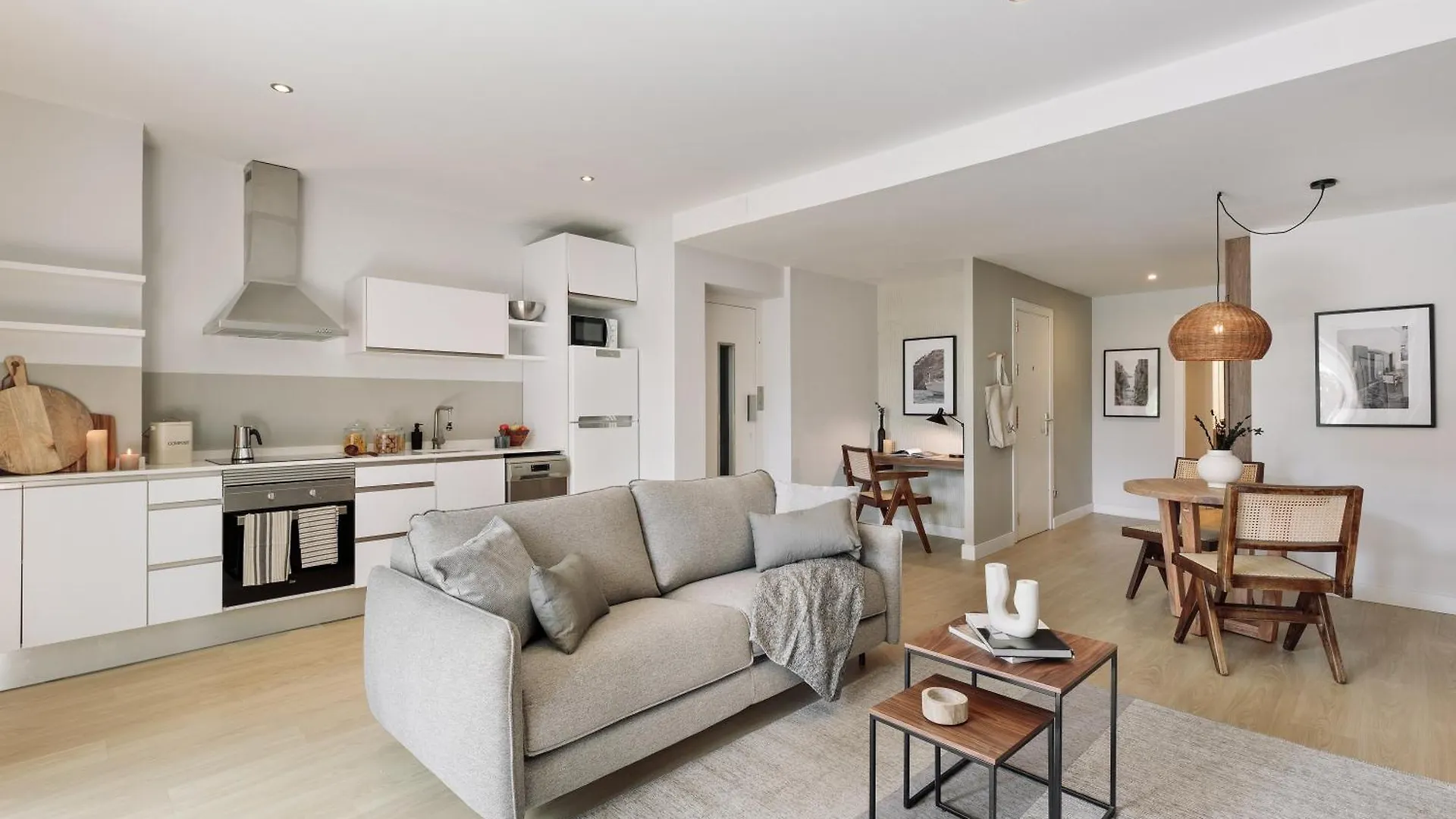 Aiguablava - 1 Bedroom And Pool In Pedralbes 巴塞罗那