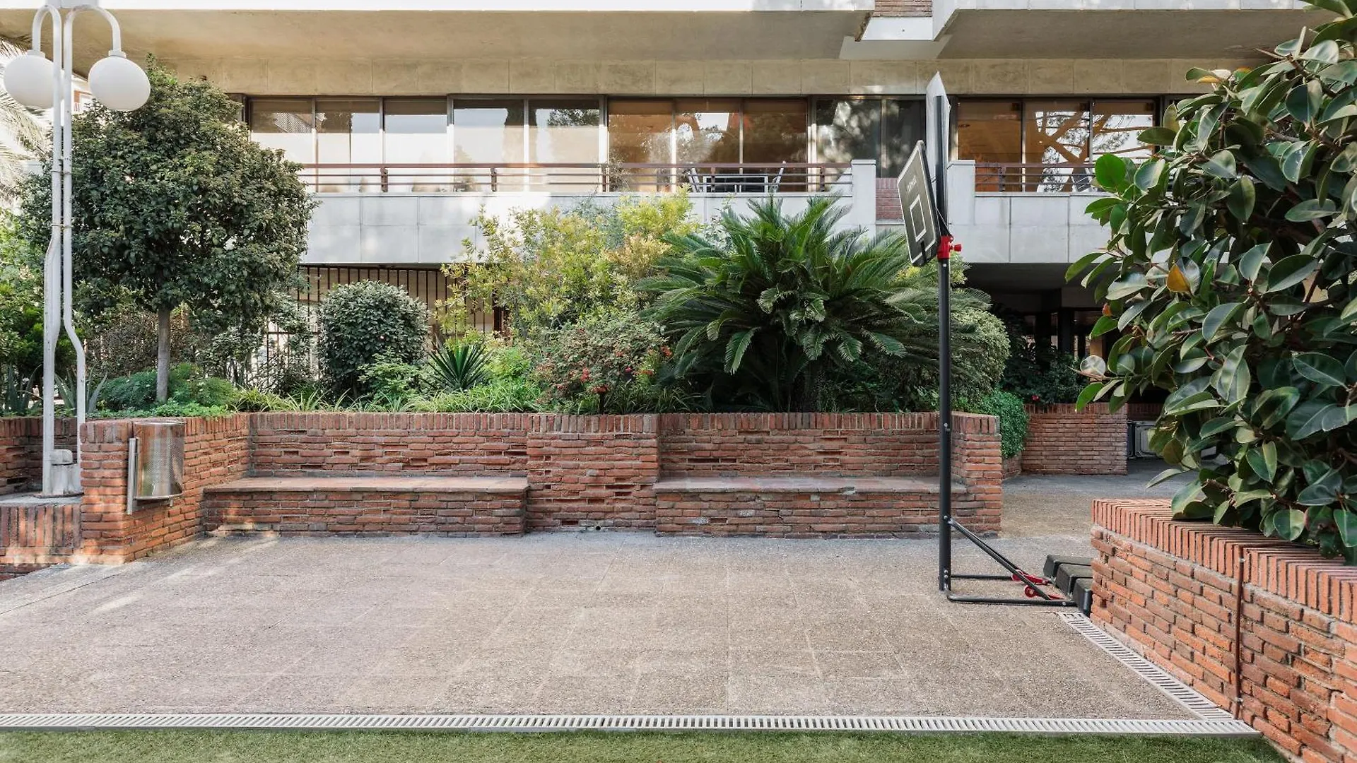 公寓 Aiguablava - 1 Bedroom And Pool In Pedralbes 巴塞罗那